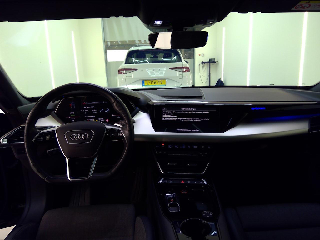 Foto 10 van Audi e-tron GT