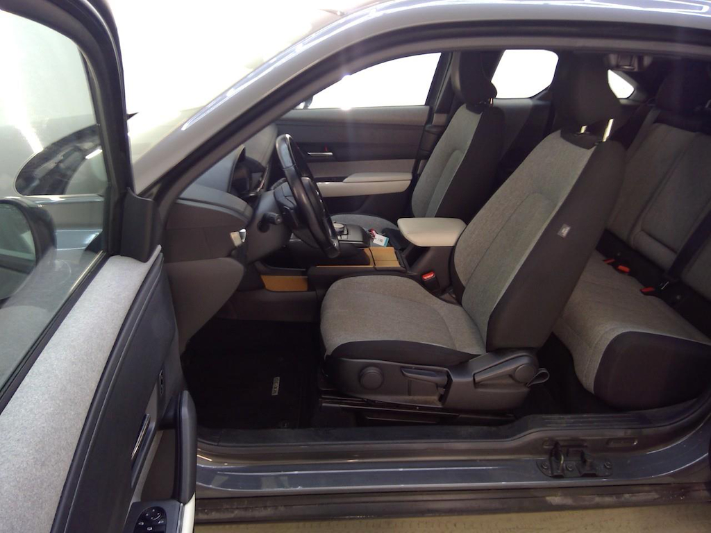 Foto 8 van Mazda MX-30