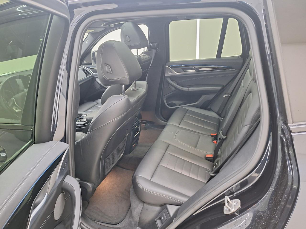 Foto 9 van BMW ix3