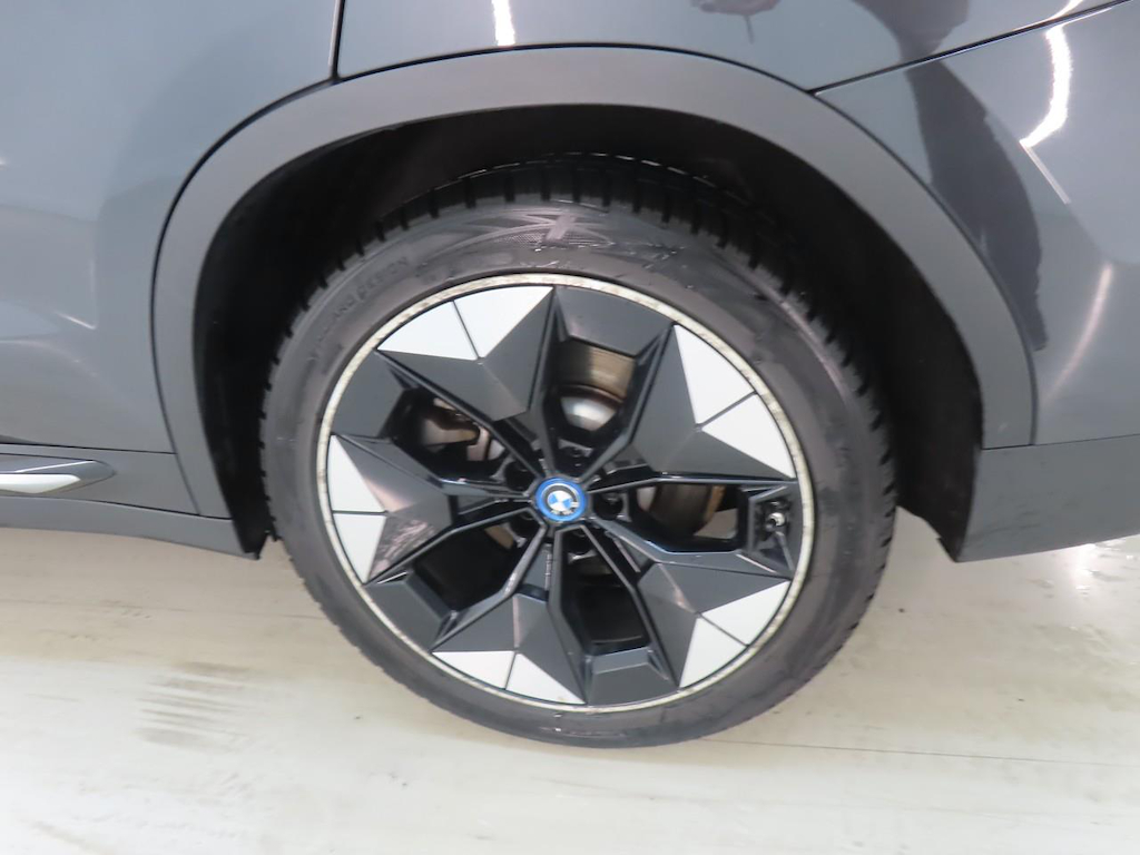 Foto 11 van BMW ix3