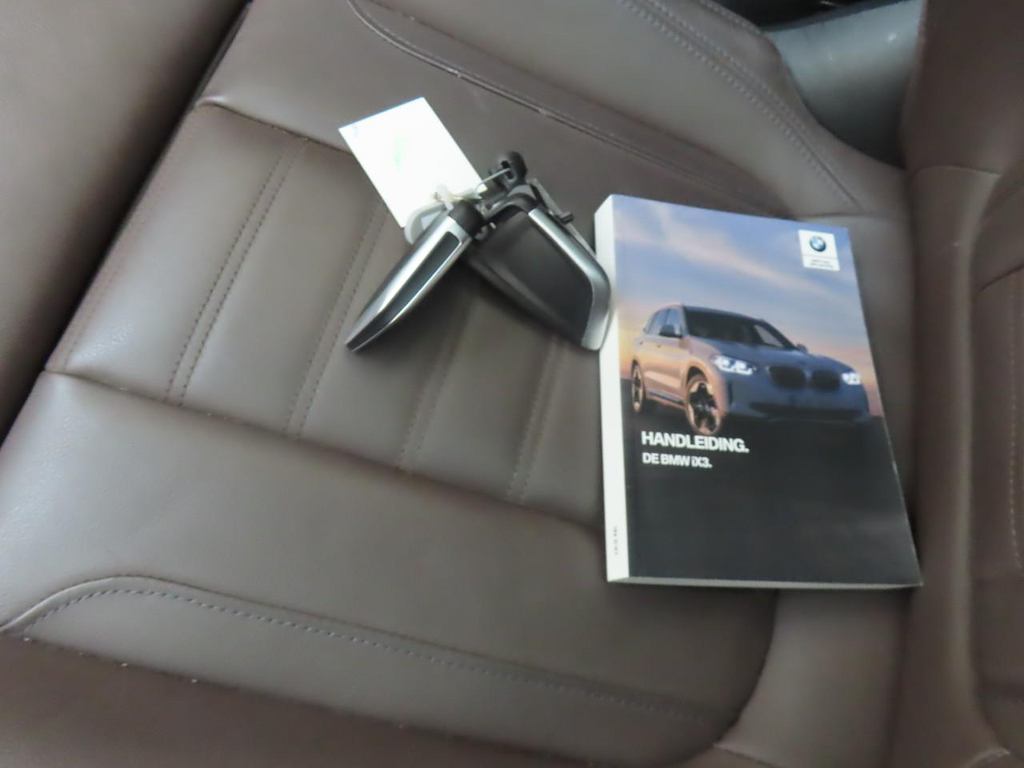 Foto 15 van BMW ix3