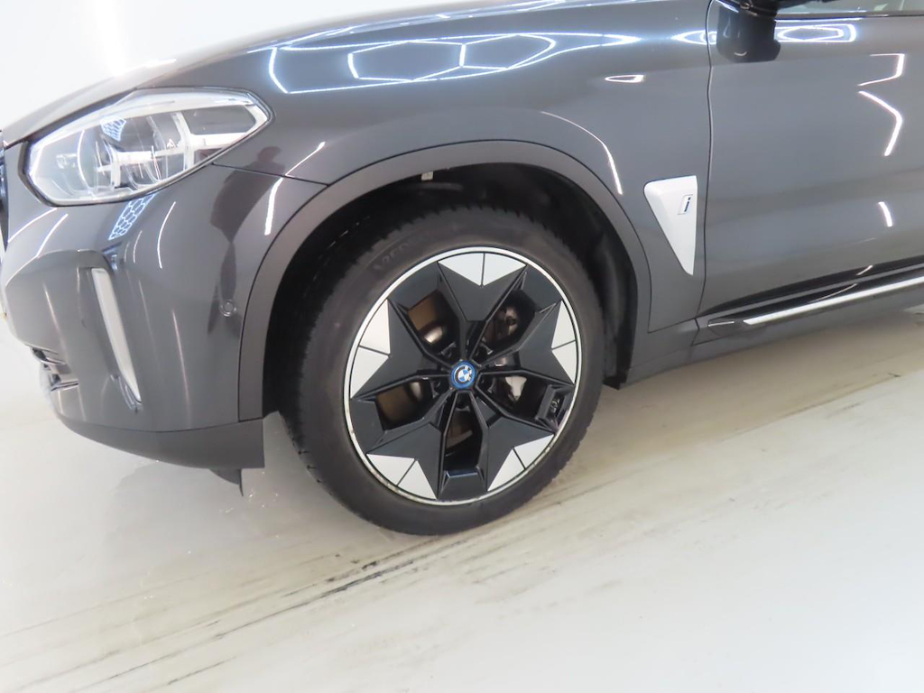 Foto 25 van BMW ix3