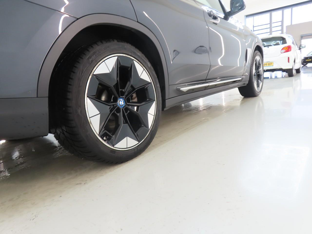 Foto 30 van BMW ix3