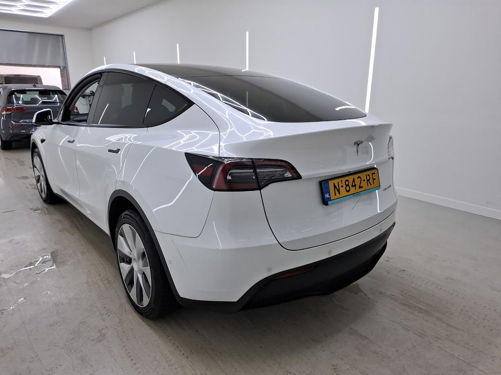 Foto 6 van Tesla Model Y