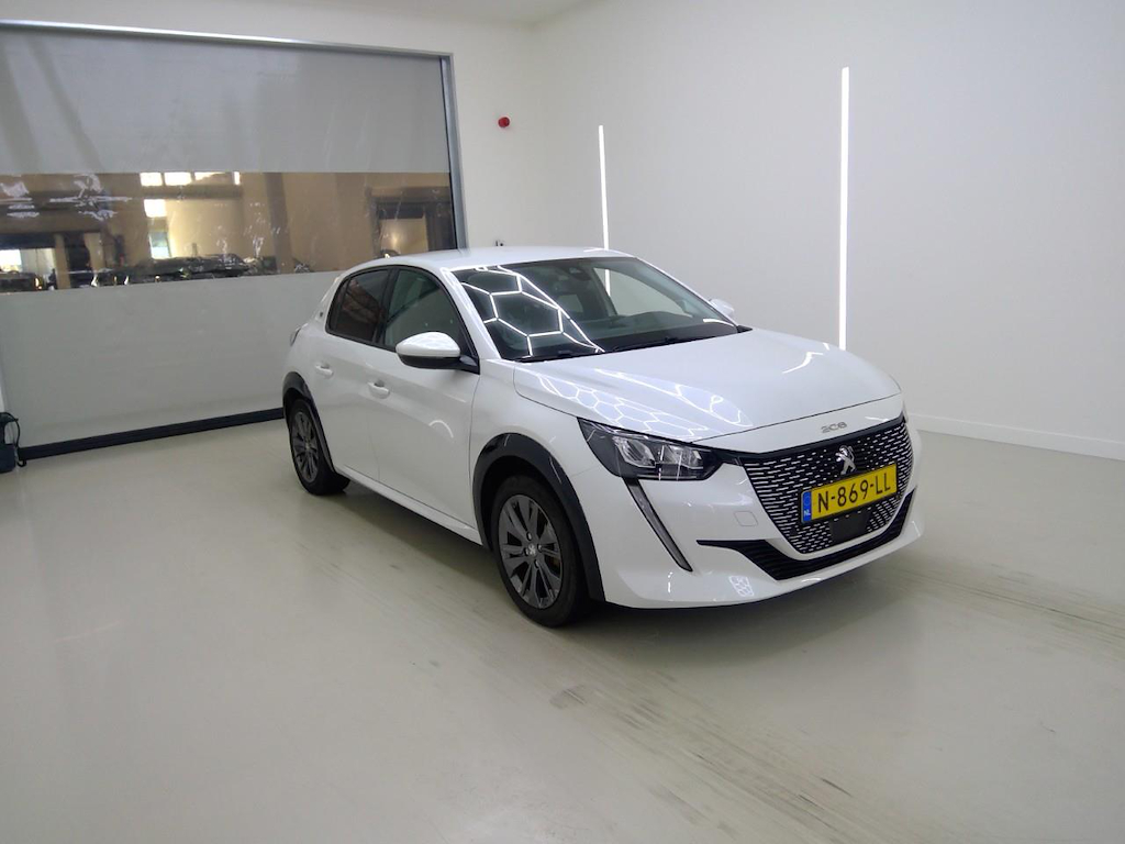 Foto 3 van Peugeot E-208