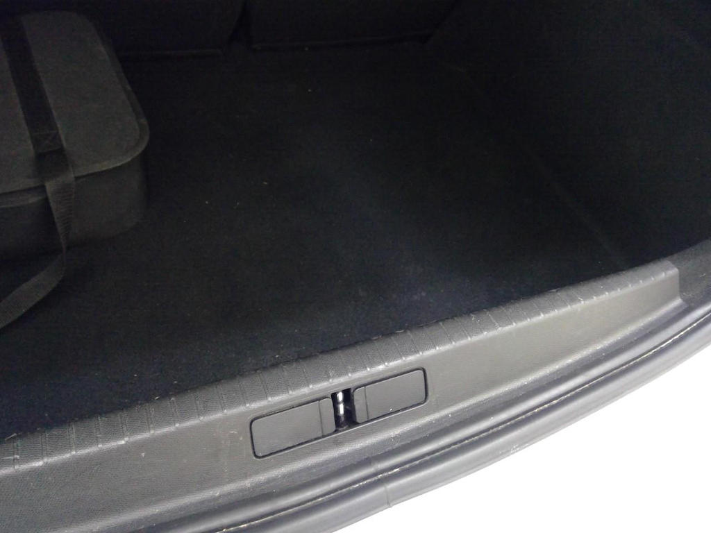 Foto 32 van Peugeot E-208