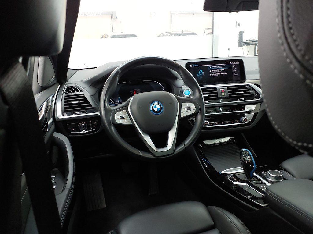 Foto 12 van BMW ix3