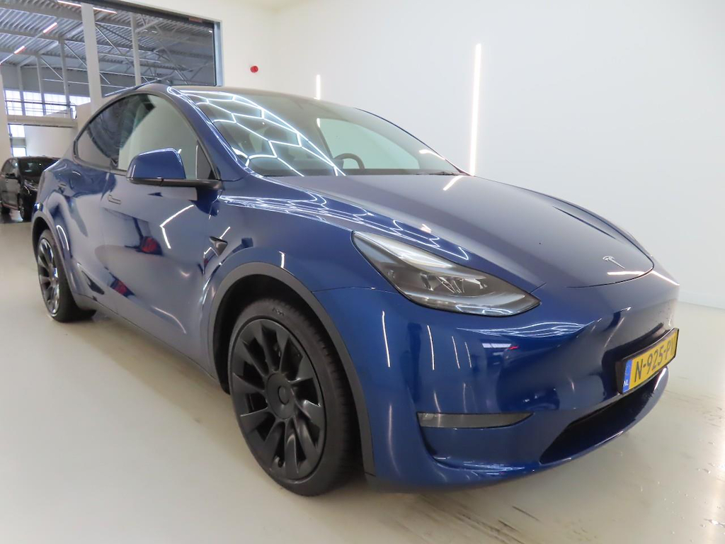 Foto 11 van Tesla Model Y