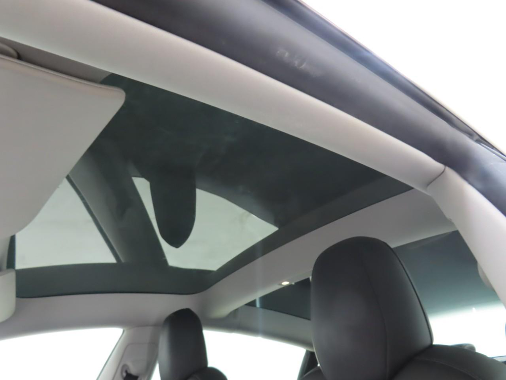 Foto 13 van Tesla Model 3