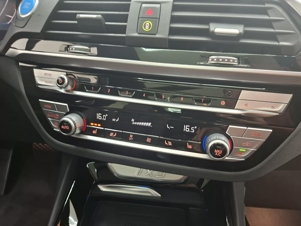 Foto 23 van BMW ix3