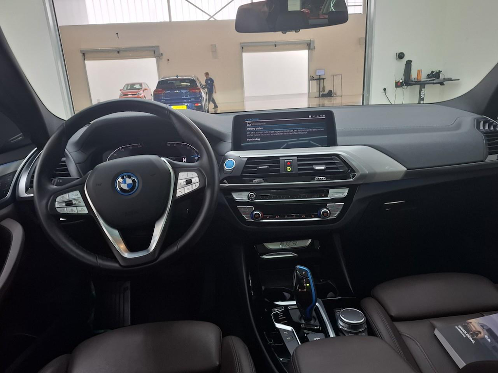 Foto 4 van BMW ix3
