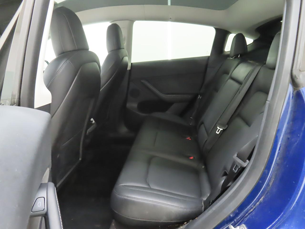 Foto 5 van Tesla Model Y