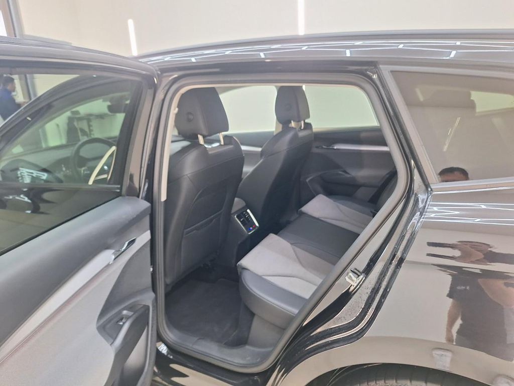 Photo 8 of Skoda Enyaq