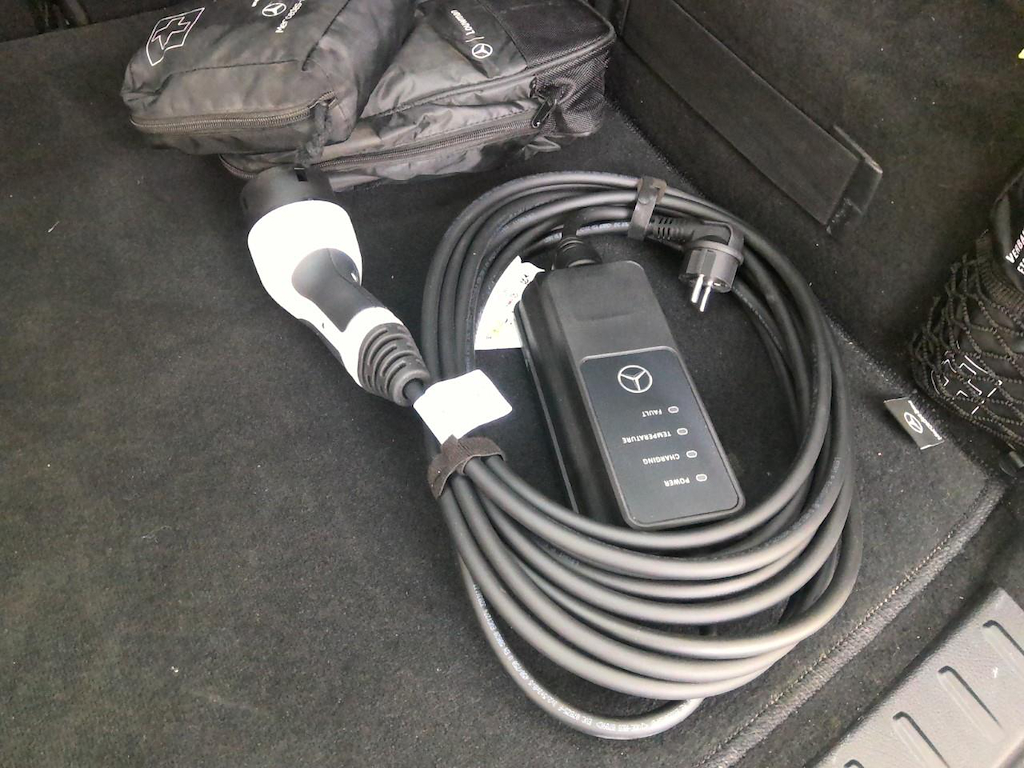 Foto 12 van Mercedes EQA