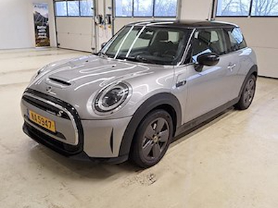 Buy MINI MINI 32.6 KWH COOPER SE on Ayvens Carmarket