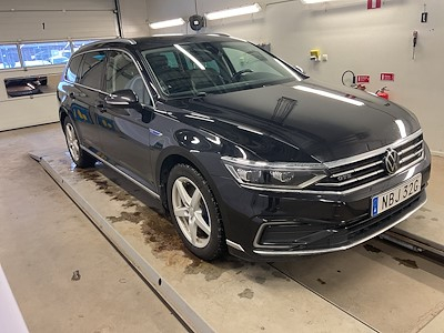 Buy VOLKSWAGEN PASSAT on Ayvens Carmarket