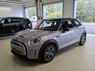 Buy MINI MINI 32.6 KWH COOPER SE on Ayvens Carmarket