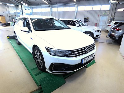 Köp VOLKSWAGEN PASSAT på Ayvens Carmarket