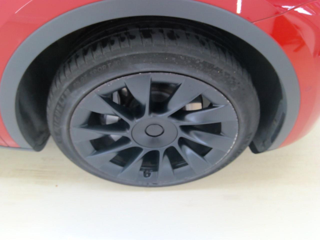 Foto 30 van Tesla Model Y