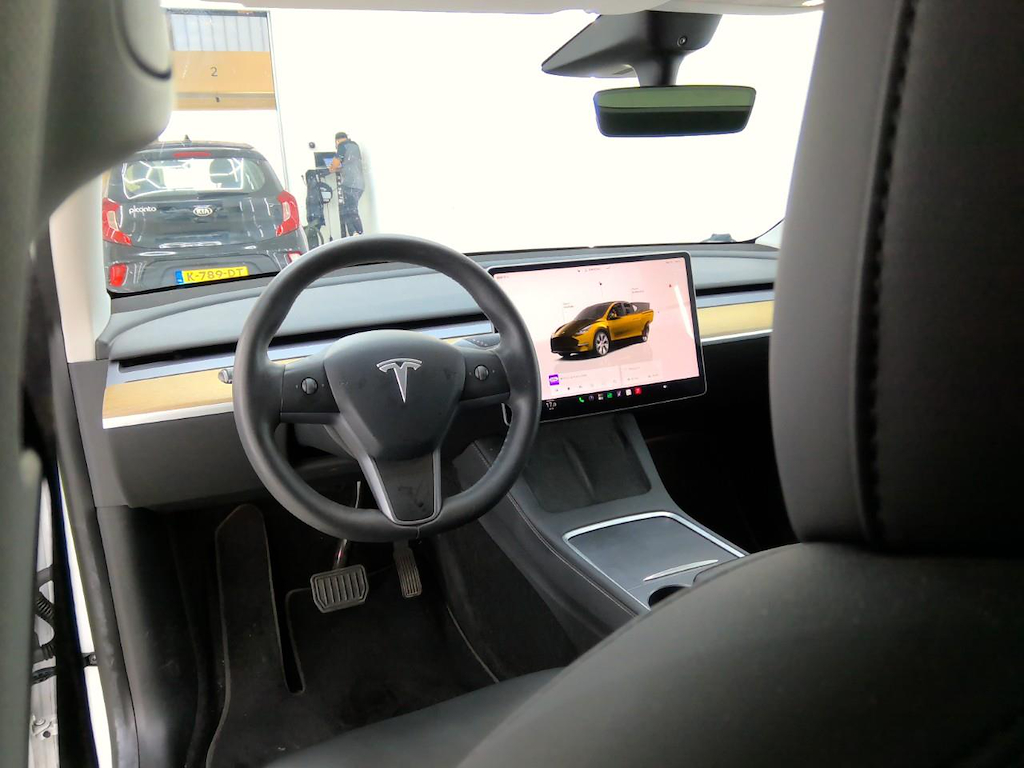 Foto 4 van Tesla Model Y