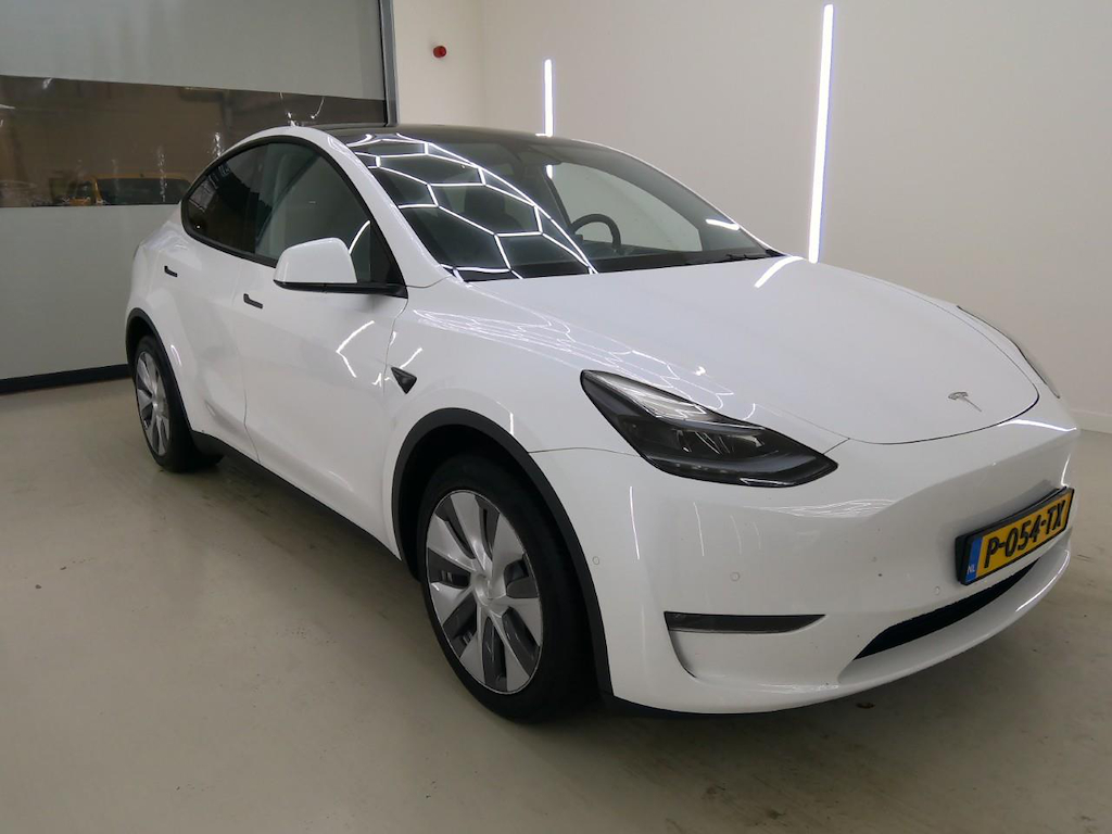 Foto 6 van Tesla Model Y