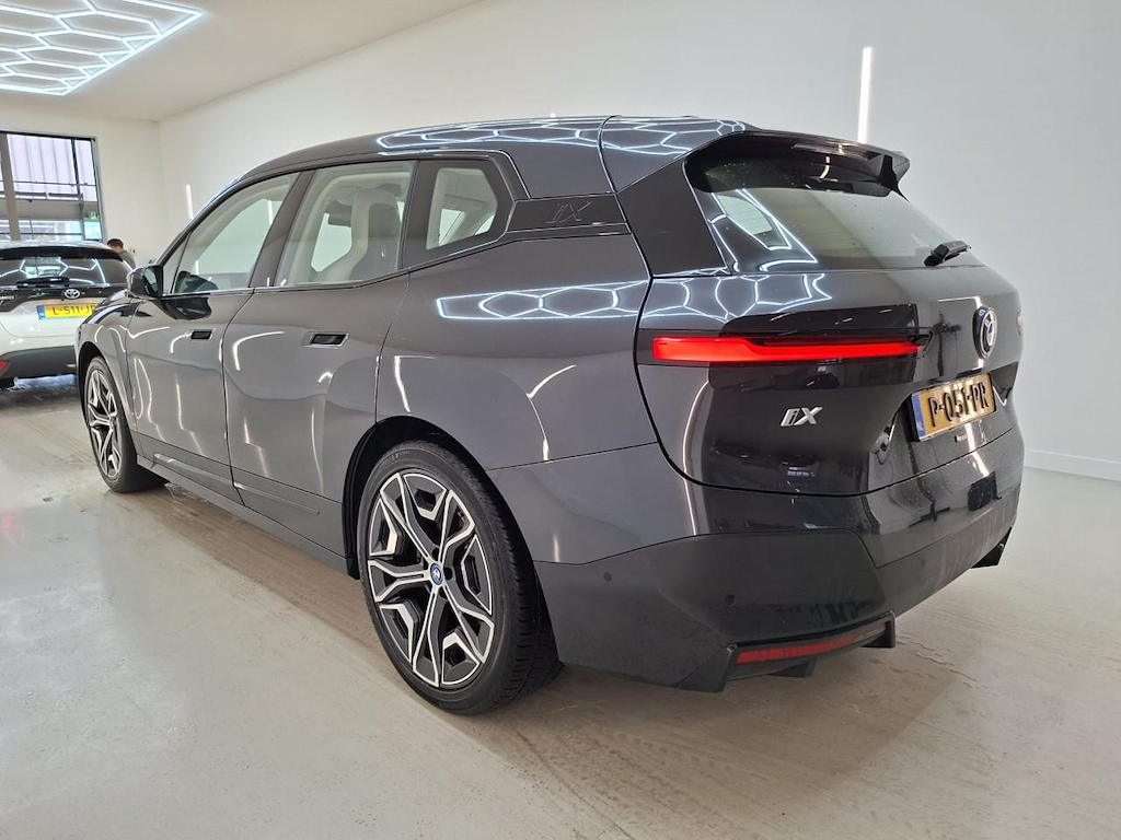 Foto 6 van BMW iX