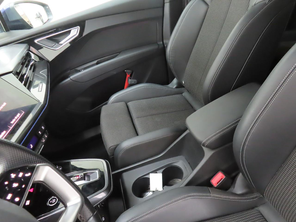 Foto 24 van Audi Q4 e-tron