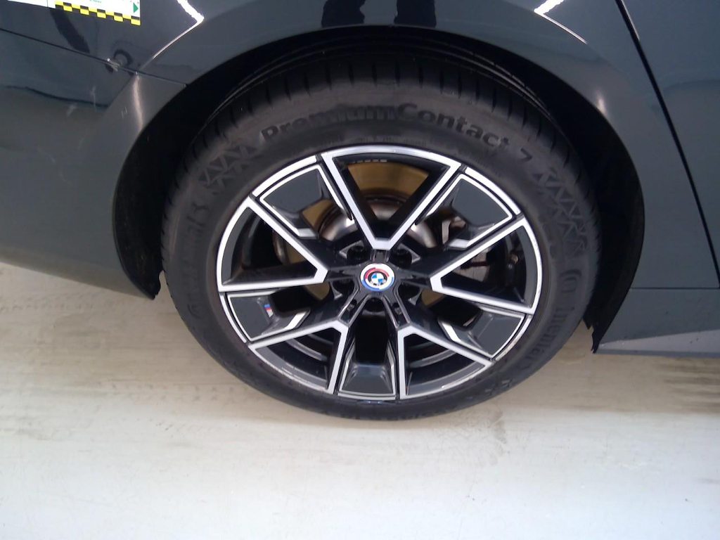 Foto 24 van BMW i4