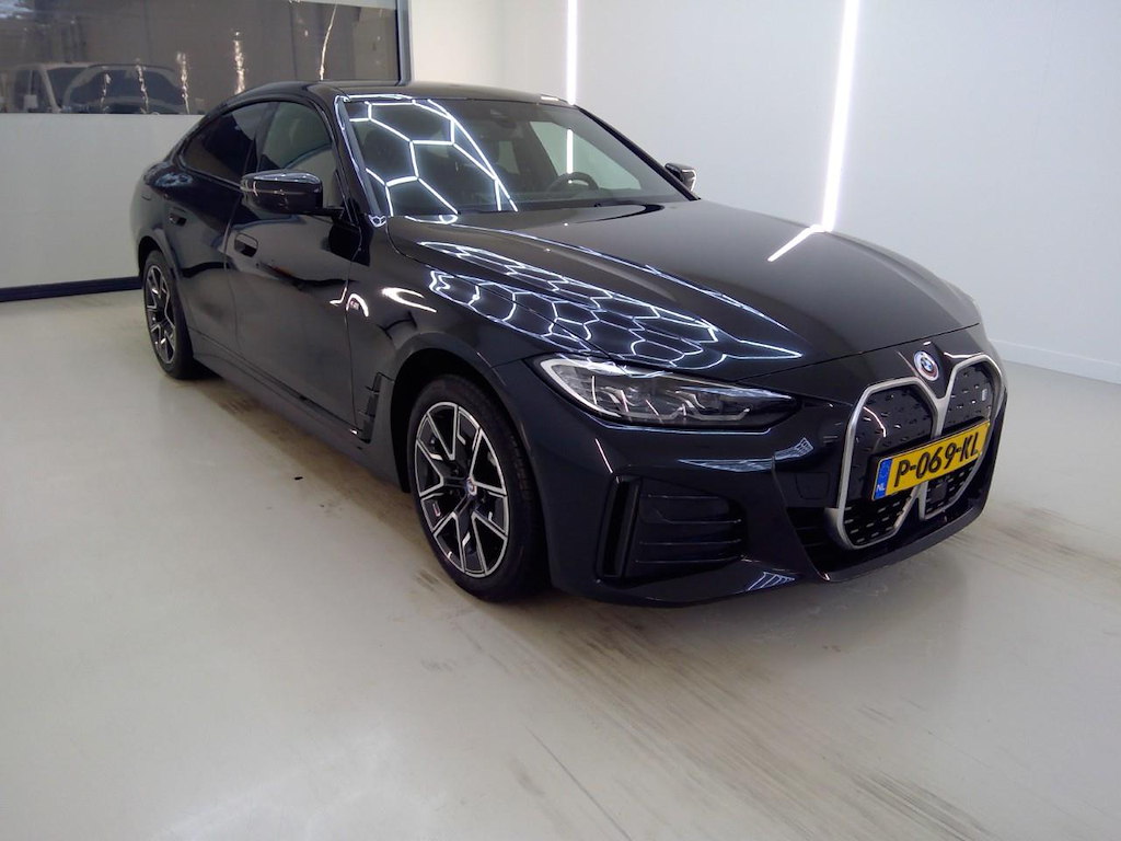 Foto 7 van BMW i4