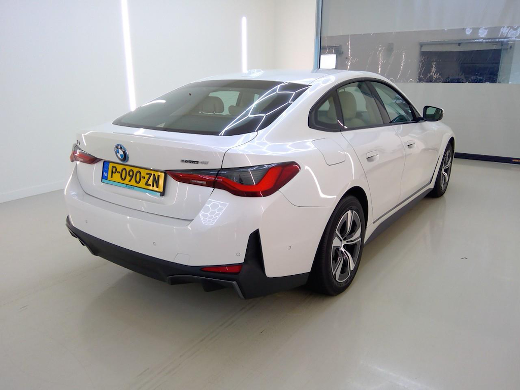 Foto 3 van BMW i4
