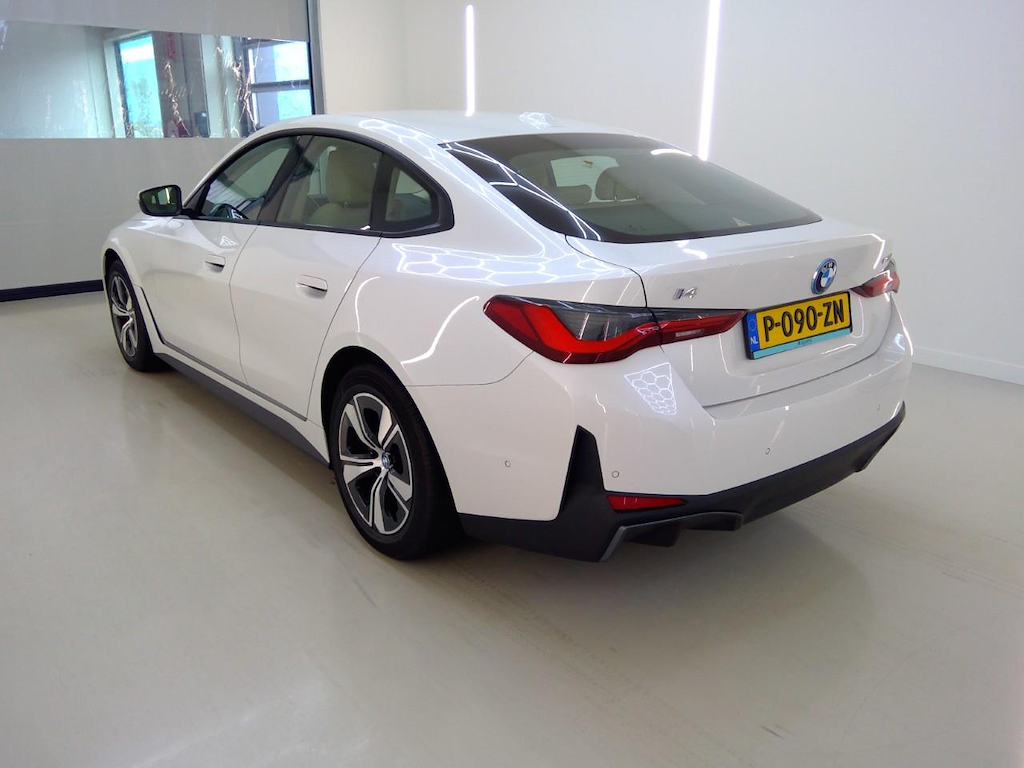 Foto 7 van BMW i4