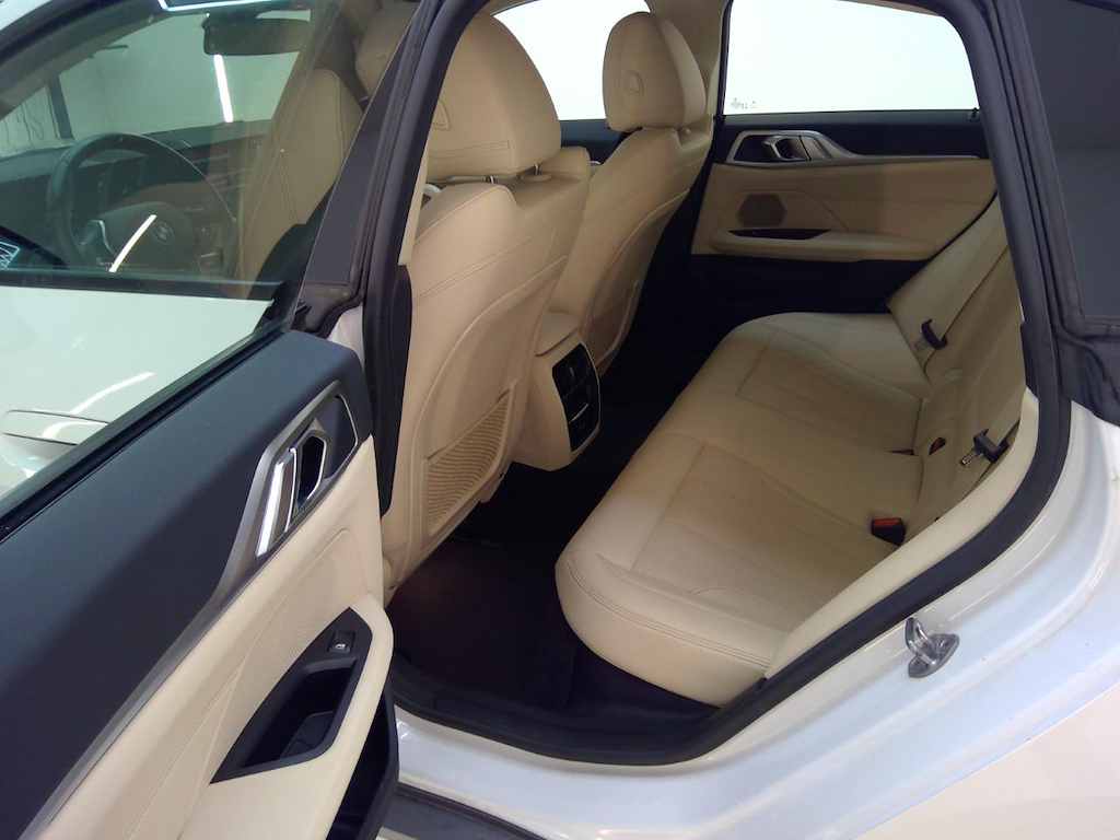Foto 9 van BMW i4
