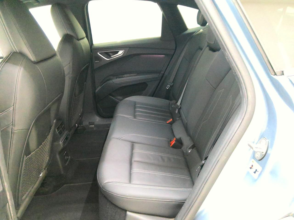 Foto 9 van Audi Q4 Sportback e-tron