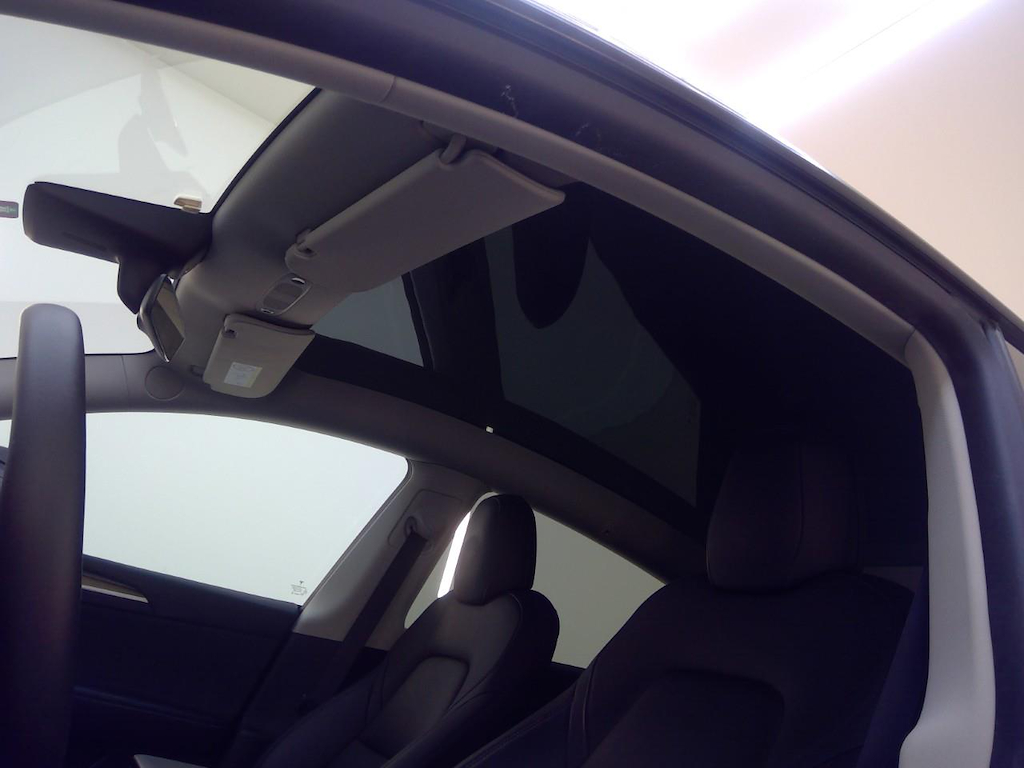Foto 16 van Tesla Model Y