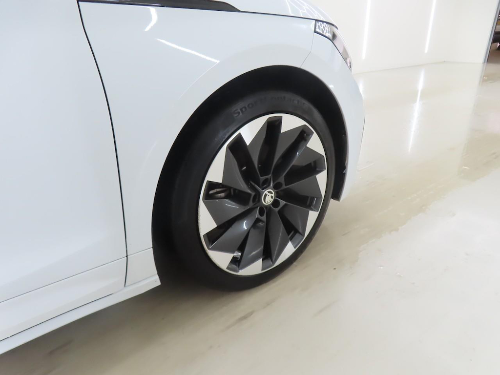 Foto 25 van Skoda Enyaq