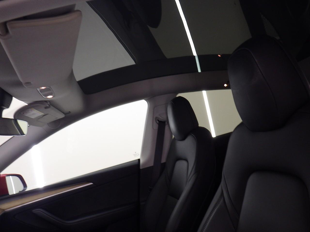 Foto 24 van Tesla Model Y