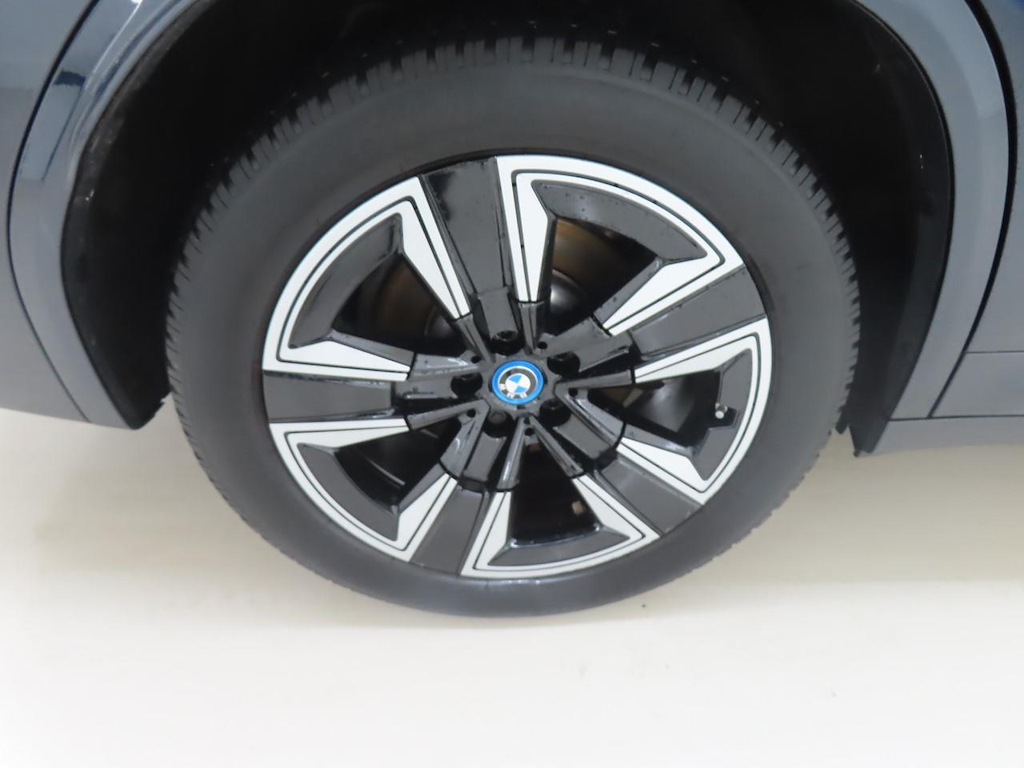Foto 11 van BMW ix3