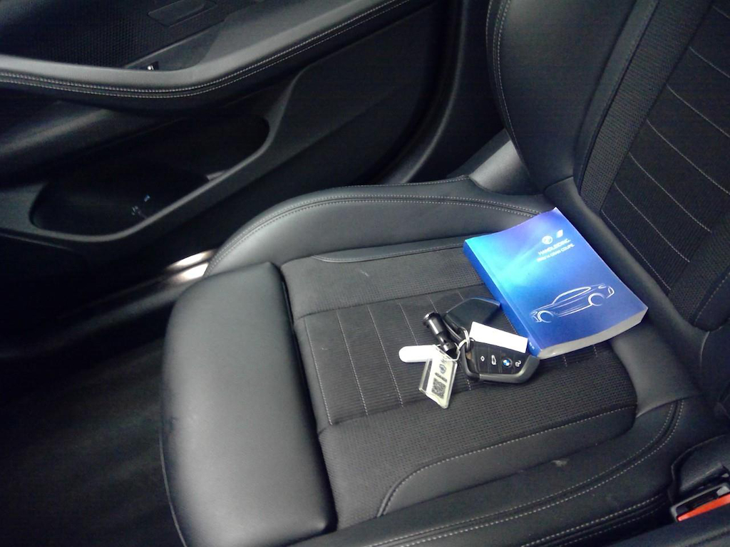 Foto 26 van BMW i4