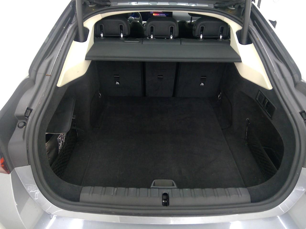 Foto 10 van BMW i4