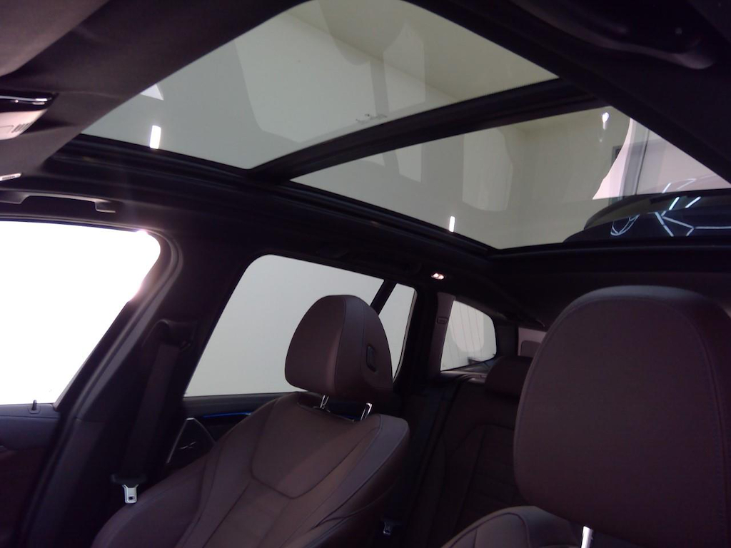 Foto 19 van BMW ix3