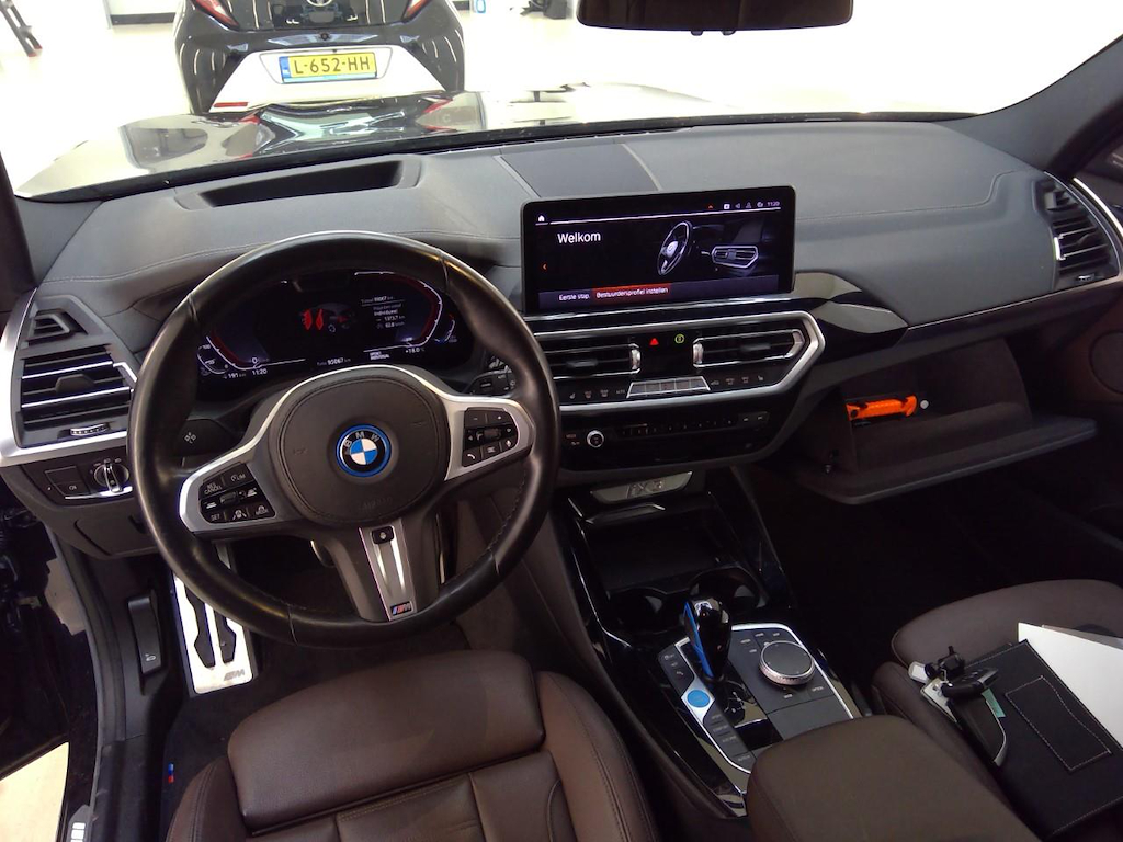 Foto 9 van BMW ix3