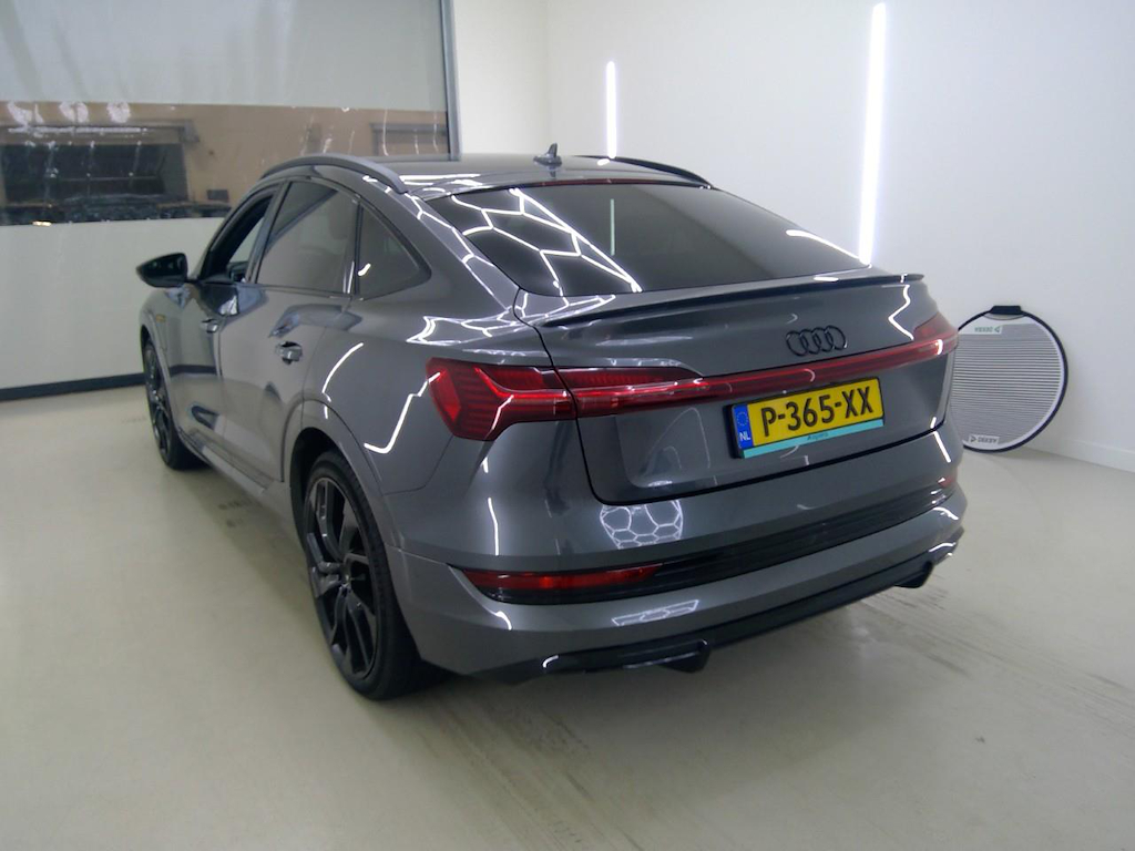 Foto 6 van Audi e-tron sportback