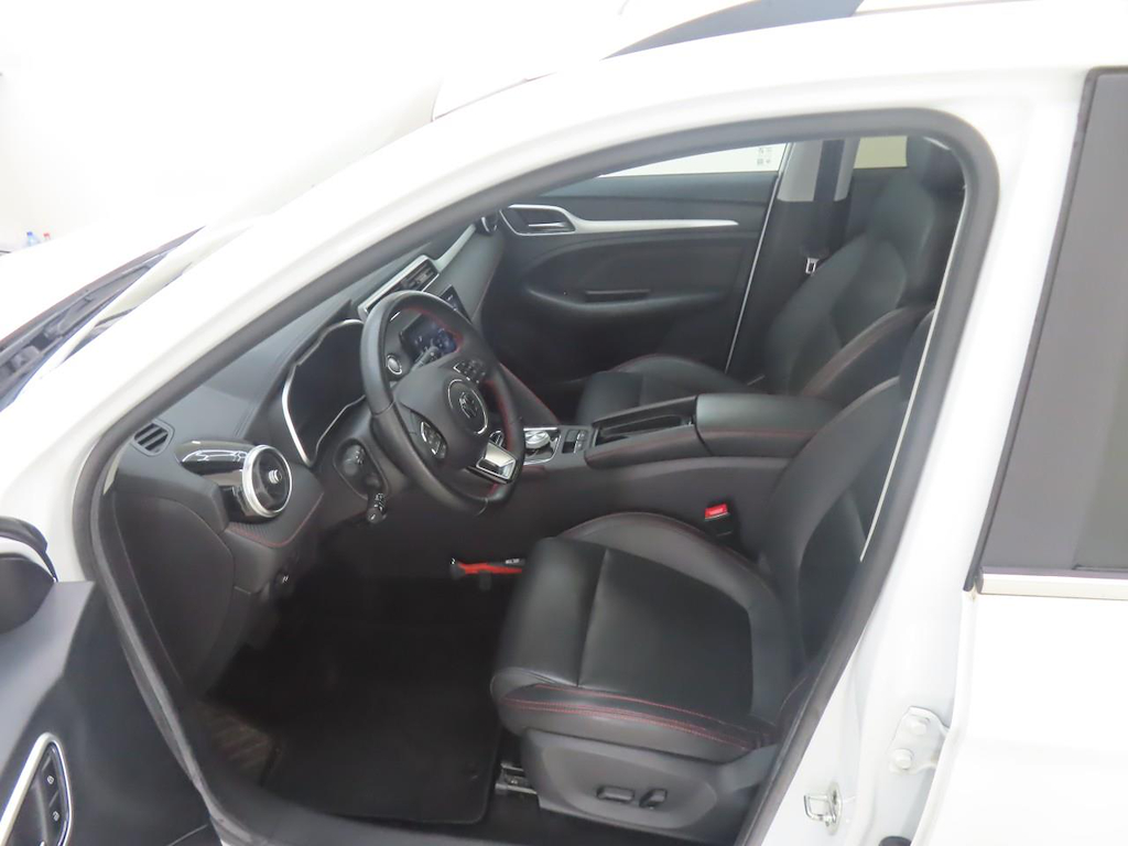 Foto 8 van MG ZS