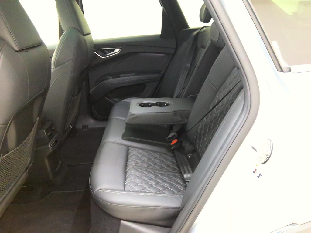 Foto 9 van Audi Q4 e-tron