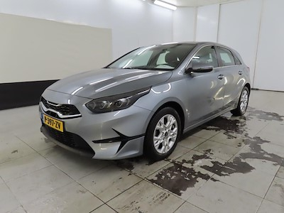 Kaufe KIA Ceed bei Ayvens Carmarket