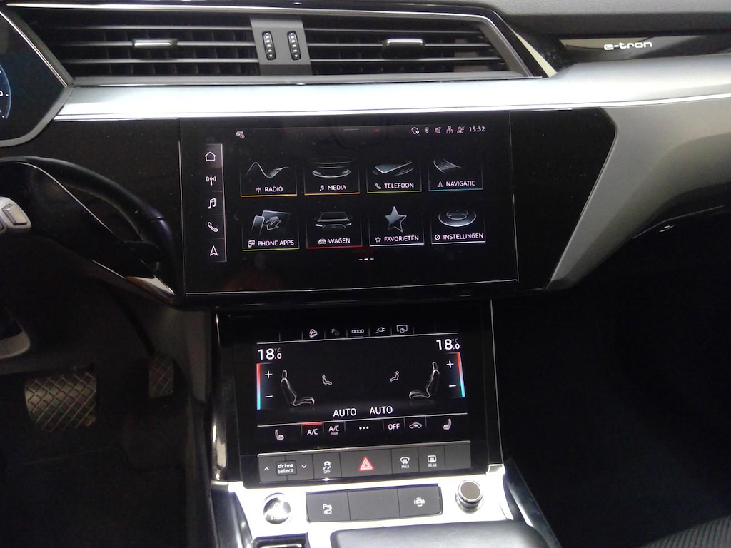 Foto 21 van Audi e-tron