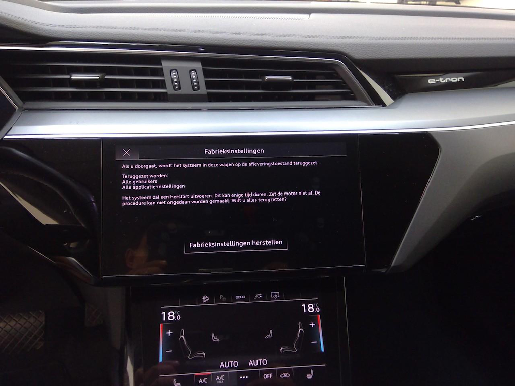 Foto 22 van Audi e-tron