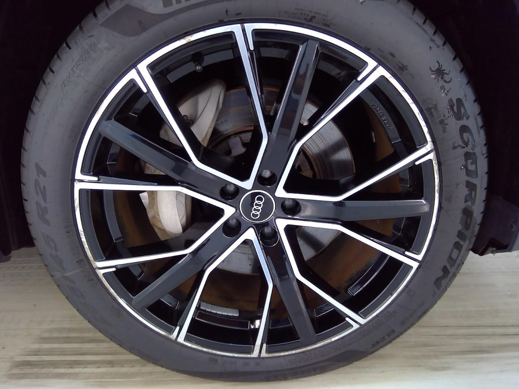 Foto 39 van Audi e-tron