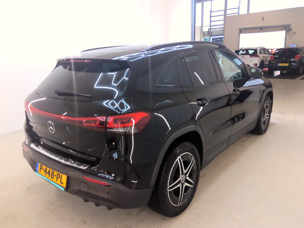 Foto 4 van Mercedes EQA