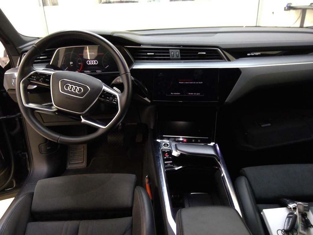 Foto 6 van Audi e-tron